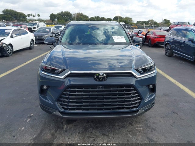 Toyota Grand Highlander Limited