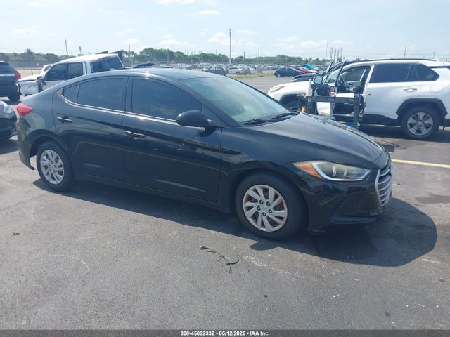 Salvage Hyundai ELANTRA Image