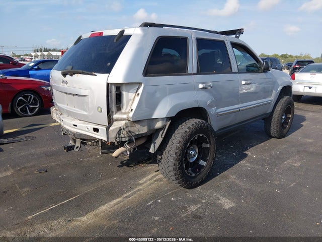 Jeep Grand Cherokee Laredo