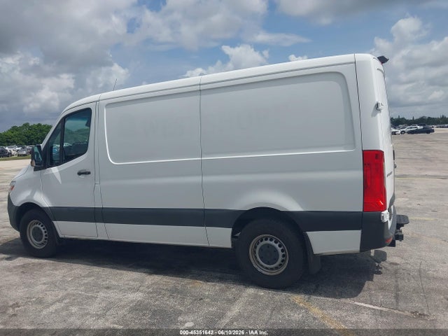 Mercedes-Benz Sprinter 2500 Standard Roof I4
