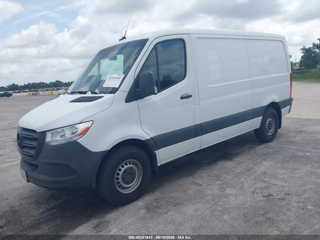Mercedes-Benz Sprinter 2500 Standard Roof I4
