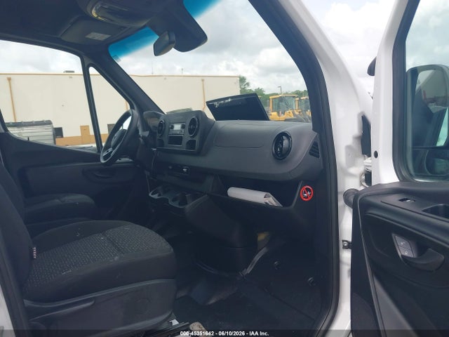 Mercedes-Benz Sprinter 2500 Standard Roof I4