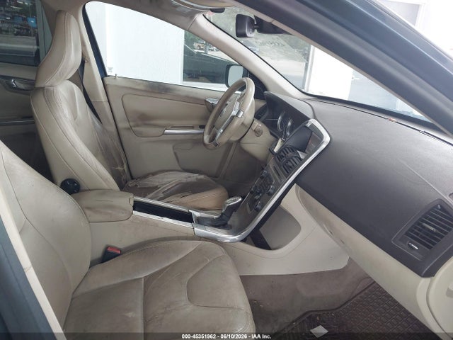 Volvo XC60 T6