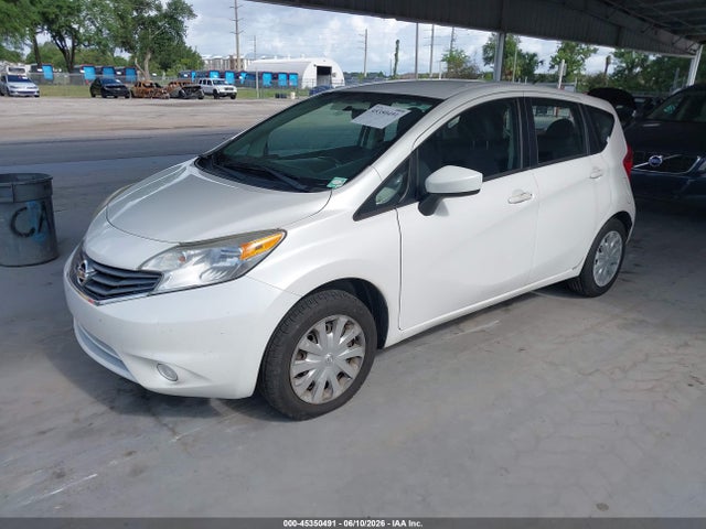 Nissan Versa