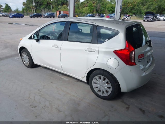 Nissan Versa