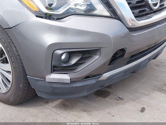 Nissan Pathfinder Sv