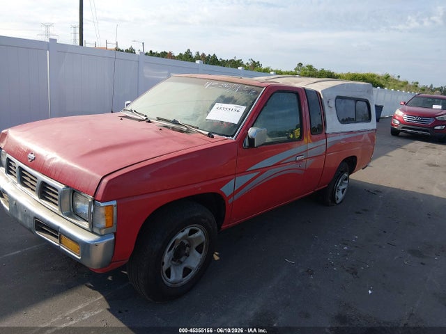 Nissan 4x2 Truck