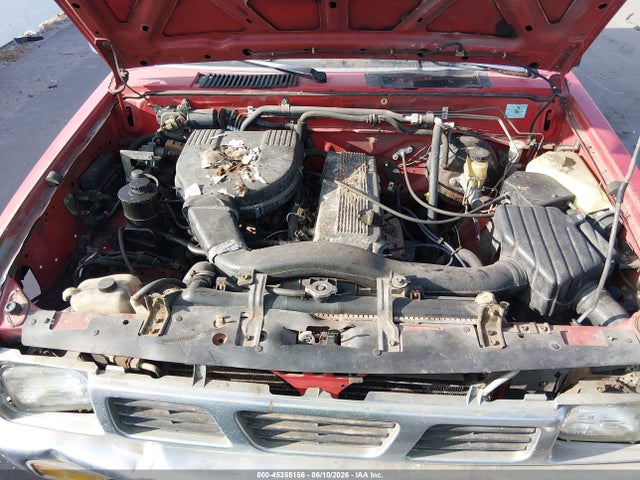 Nissan 4x2 Truck