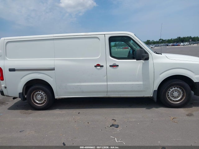 Nissan Nv S V6