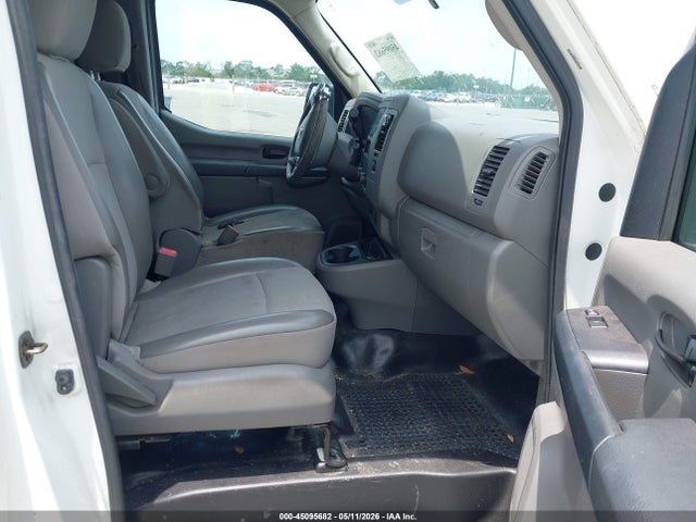 Nissan Nv S V6