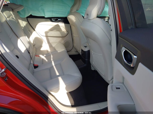 Volvo Xc60 Recharge Plug-in Hybrid T8 Ultimate Dark Theme