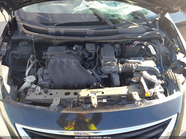 Nissan Versa 1.6 Sv