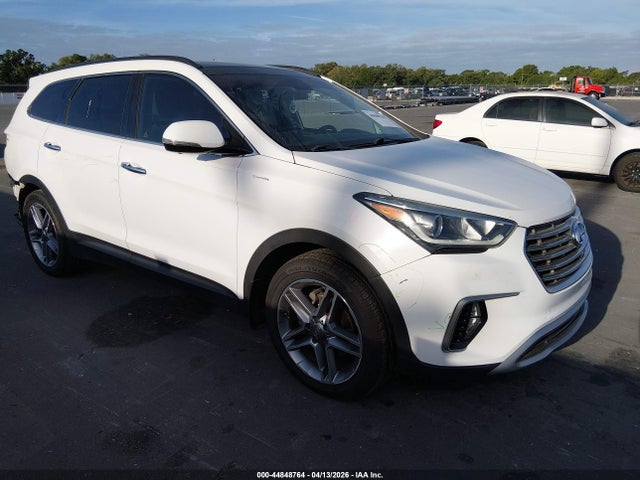 Salvage Hyundai SANTA FE Image