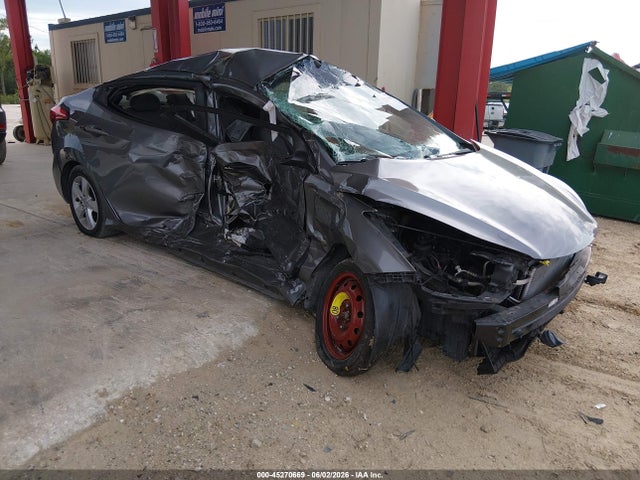 Salvage Hyundai ELANTRA Image