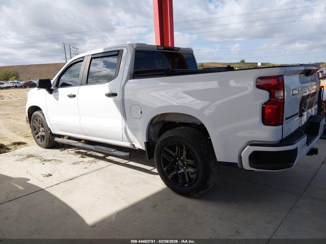 Chevrolet Silverado 1500 2wd  Short Bed Custom