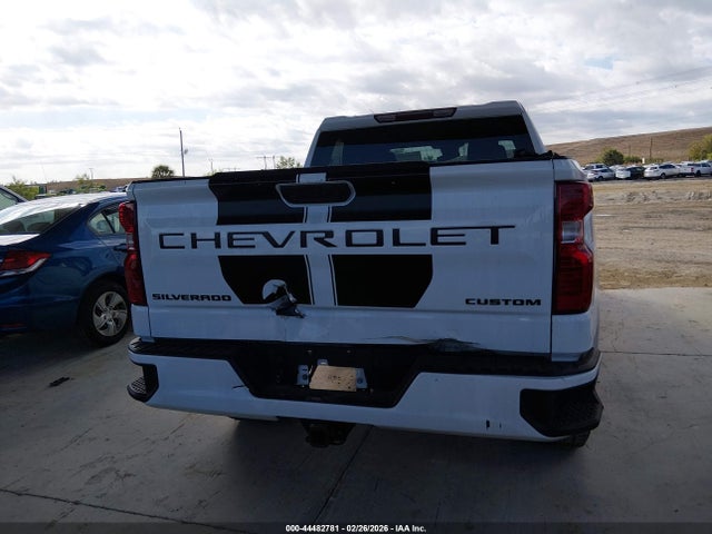 Chevrolet Silverado 1500 2wd  Short Bed Custom