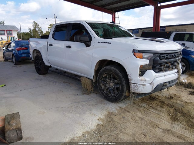 Salvage Chevrolet Silverado 1500 Image