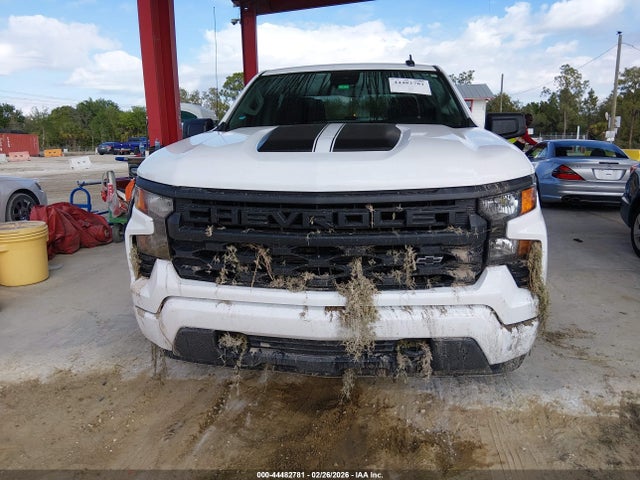Chevrolet Silverado 1500 2wd  Short Bed Custom