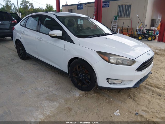 Salvage Ford Focus Image