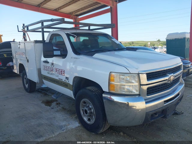 Salvage Chevrolet Silverado 2500 Image
