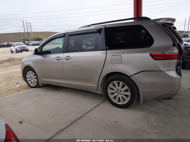Toyota Sienna Xle 7 Passenger