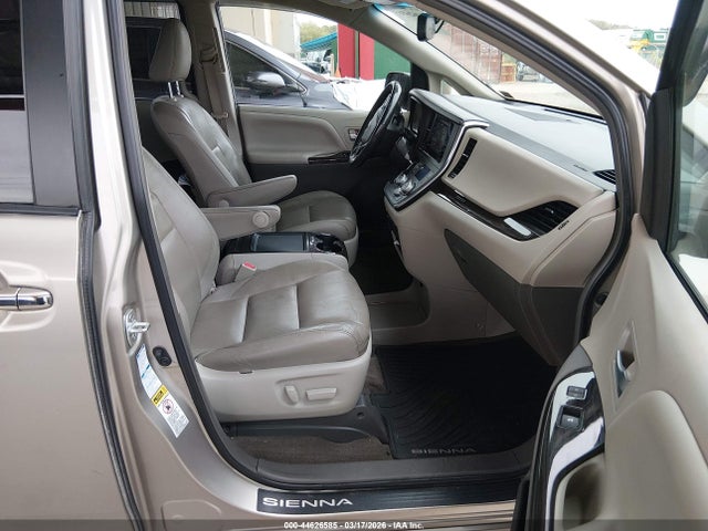 Toyota Sienna Xle 7 Passenger