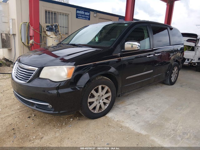 Chrysler Town & Country Touring-l
