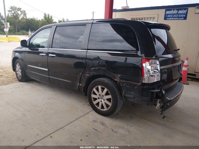 Chrysler Town & Country Touring-l