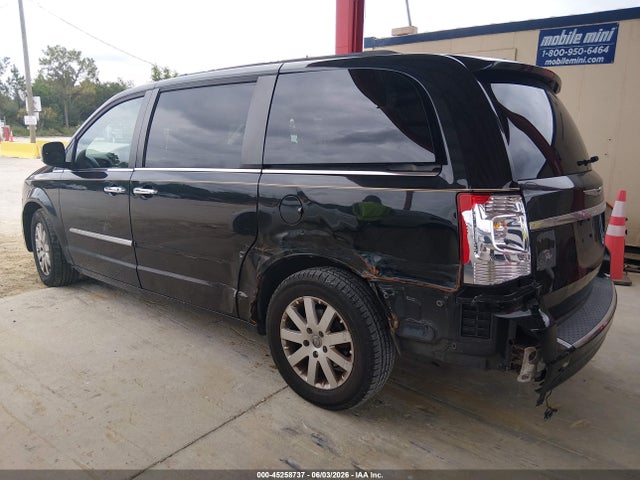 Chrysler Town & Country Touring-l