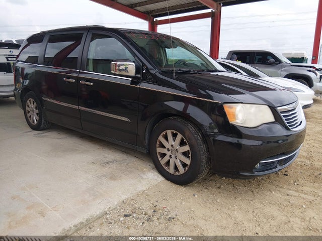 Salvage Chrysler Town & Country Image