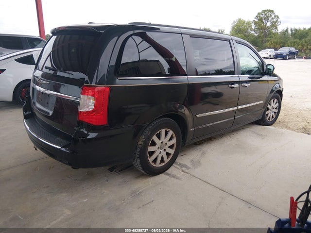 Chrysler Town & Country Touring-l