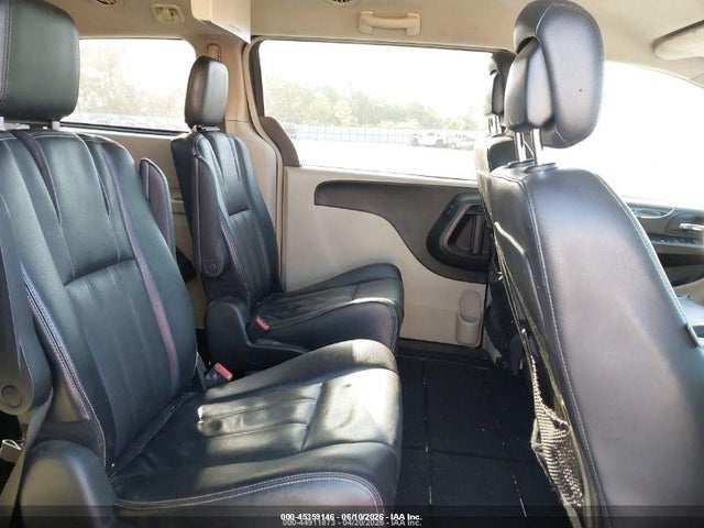 Chrysler Town & Country Touring