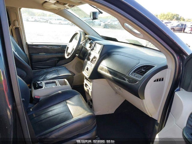 Chrysler Town & Country Touring