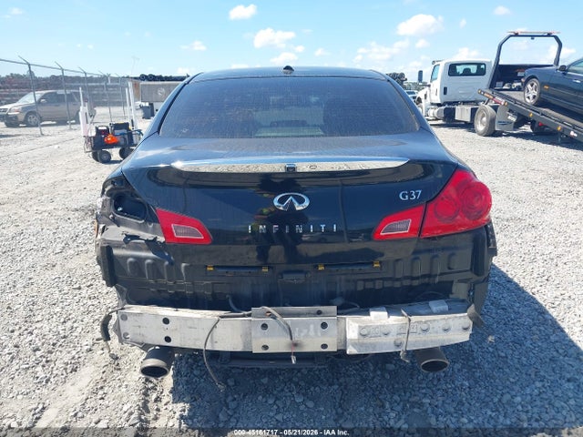 INFINITI G37 Journey