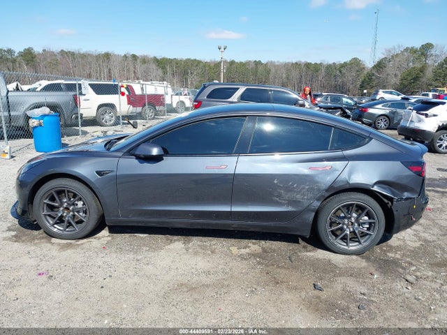 Tesla Model 3 Standard Range Plus Rear-wheel Drive