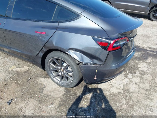 Tesla Model 3 Standard Range Plus Rear-wheel Drive