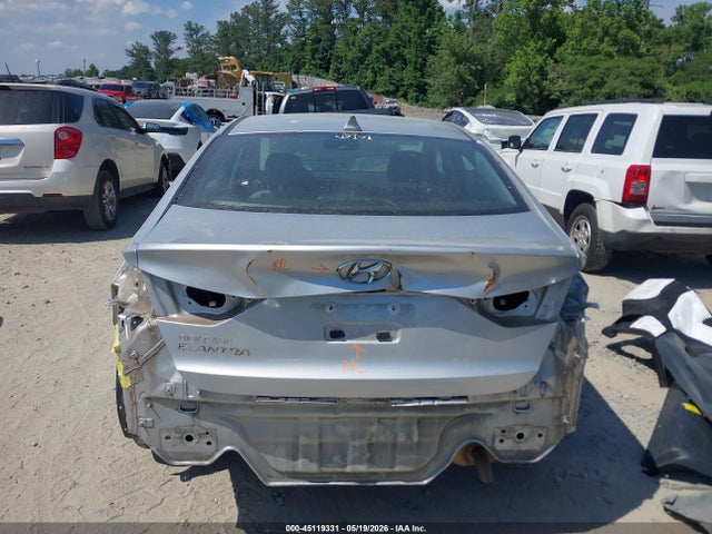 Hyundai ELANTRA Sel