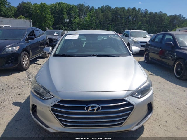 Hyundai ELANTRA Sel