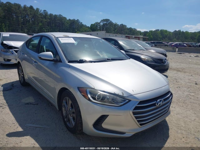 Salvage Hyundai ELANTRA Image