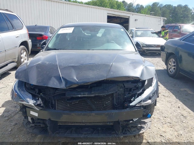 Hyundai ELANTRA Sel