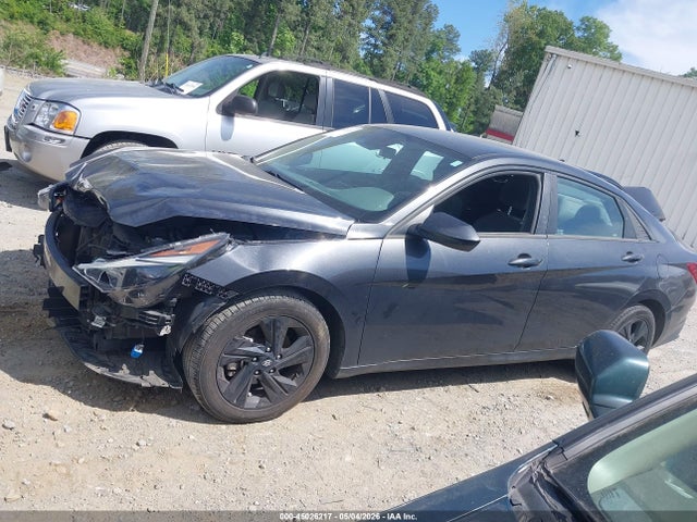 Hyundai ELANTRA Sel