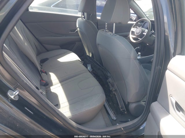 Hyundai ELANTRA Sel
