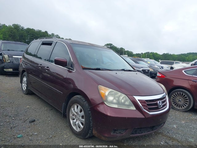 Salvage Honda Odyssey Image
