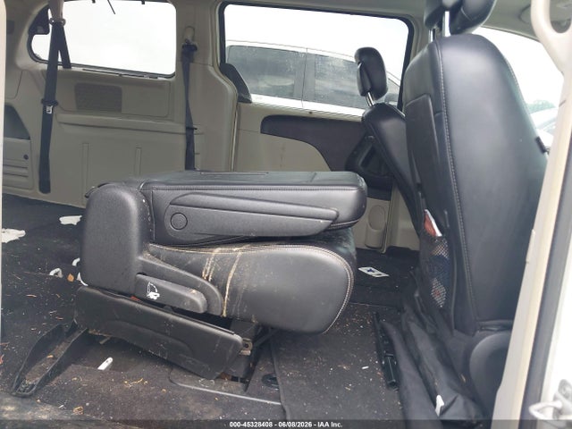 Chrysler Town & Country Touring-l