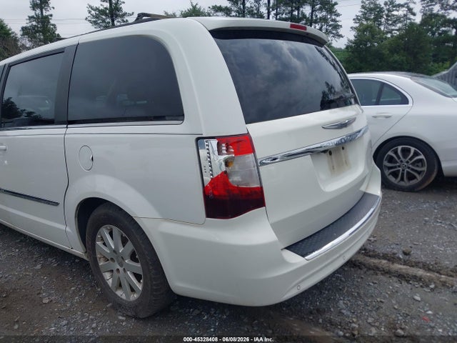 Chrysler Town & Country Touring-l