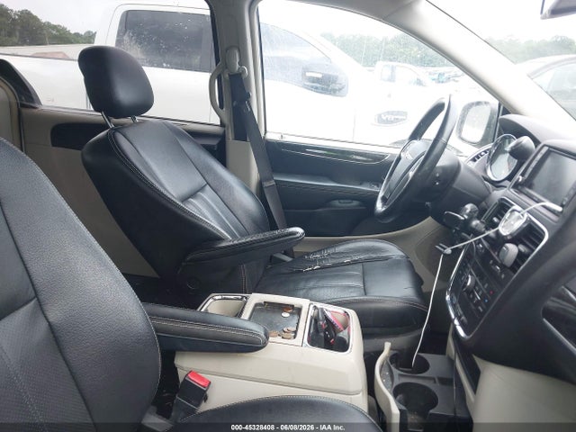 Chrysler Town & Country Touring-l
