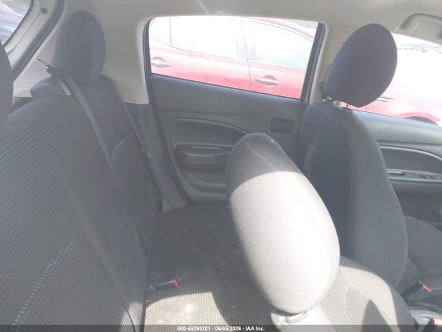 Mitsubishi Mirage Es