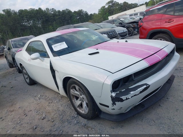 Dodge Challenger Sxt