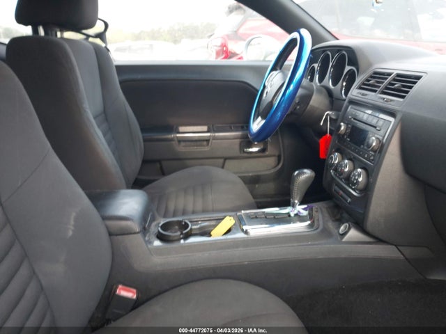Dodge Challenger Sxt
