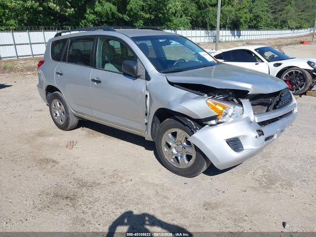 Salvage Toyota RAV4 Image